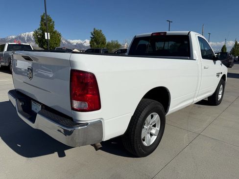 Used 2019 RAM 1500 Classic SLT image 3