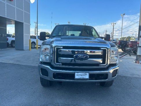 Used 2012 Ford F250 XLT w/ XLT Interior Pkg image 3