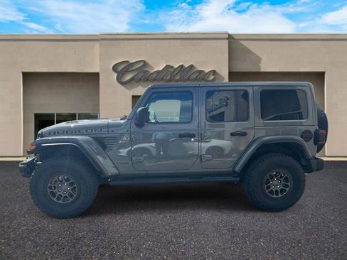 Used 2022 Jeep Wrangler Unlimited Rubicon w/ Xtreme Recon 35" Tire Package image 6