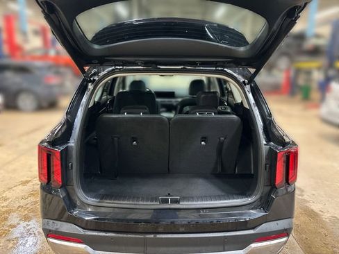 Certified 2024 Kia Sorento SX image 23