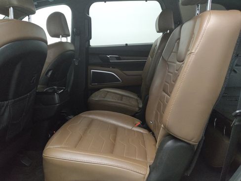 Used 2020 Kia Telluride SX w/ SX Prestige Package AWD/4WD image 18