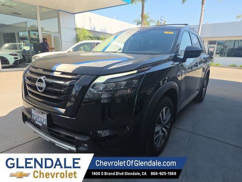 Used 2025 Nissan Pathfinder SL w/ Black Appearance Package FWD image 1