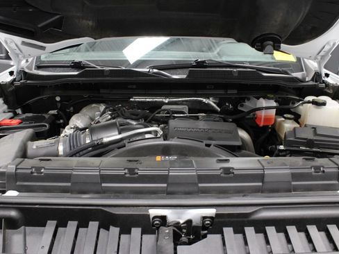 Used 2025 Chevrolet Silverado 2500 LT w/ Safety Package AWD/4WD image 16