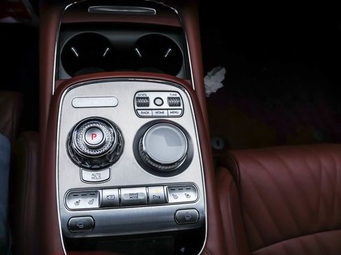 Used 2024 Genesis G90 3.5T image 29