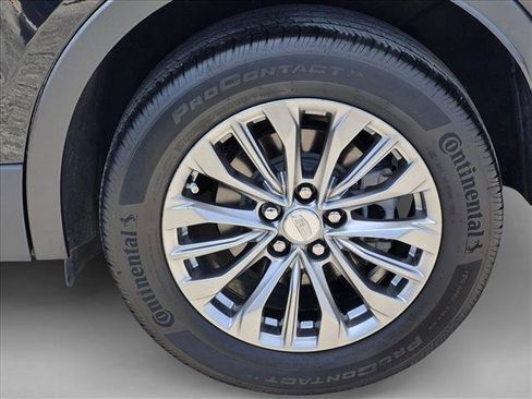 Used 2023 Cadillac XT4 Luxury w/ Driver Awareness Package FWD image 24