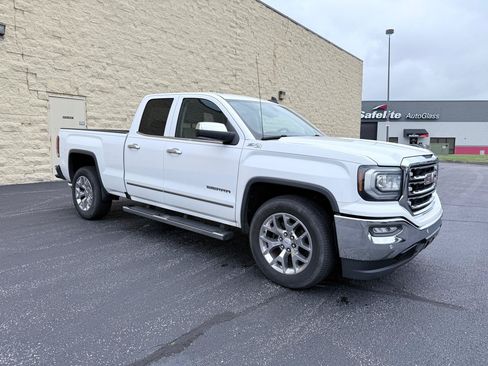 Used 2018 GMC Sierra 1500 SLT w/ SLT Premium Package AWD/4WD image 7