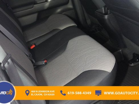 Used 2022 Toyota Tacoma TRD Sport image 13