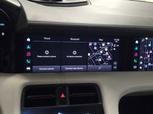 Used 2024 Porsche Taycan GTS image 31