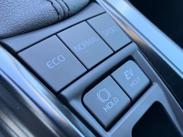 Used 2026 Toyota Camry SE FWD image 28