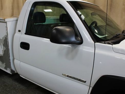 Used 2003 Chevrolet Silverado 2500 W/T image 14