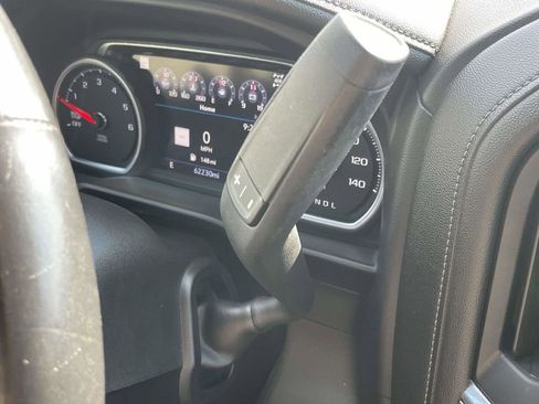 Used 2020 Chevrolet Silverado 1500 LTZ w/ LTZ Premium Package image 17