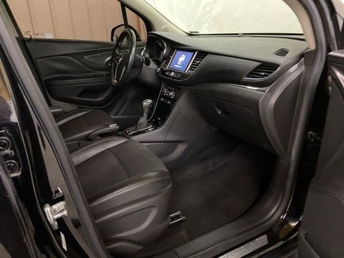 Used 2018 Buick Encore Preferred image 22
