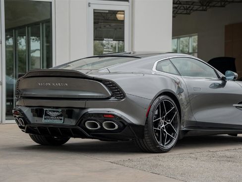 New 2025 Aston Martin Vanquish image 8