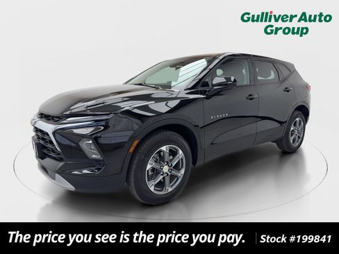 Used 2025 Chevrolet Blazer LT image 1
