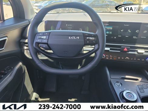 New 2026 Kia Sportage LX FWD image 16