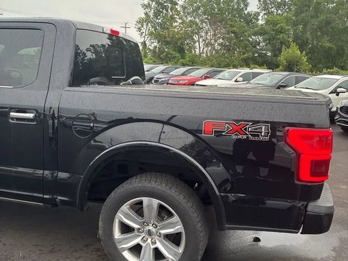 Used 2018 Ford F150 Platinum w/ Equipment Group 701A Luxury AWD/4WD image 3