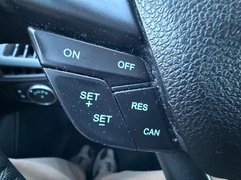 Used 2015 Ford Focus Titanium image 20