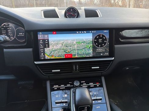 Certified 2020 Porsche Cayenne image 20