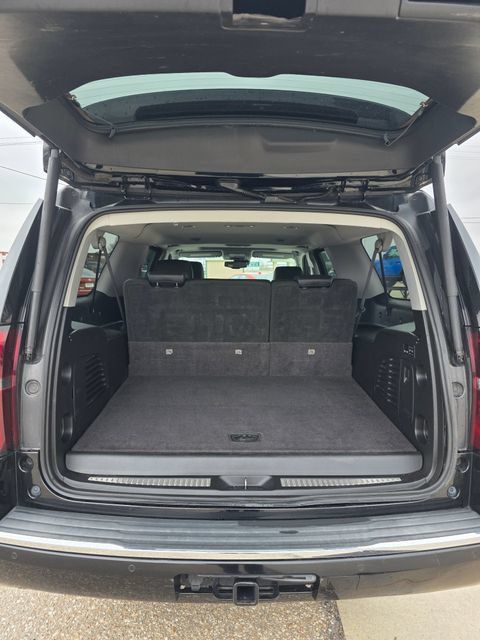 Used 2017 Chevrolet Suburban Premier AWD/4WD image 12