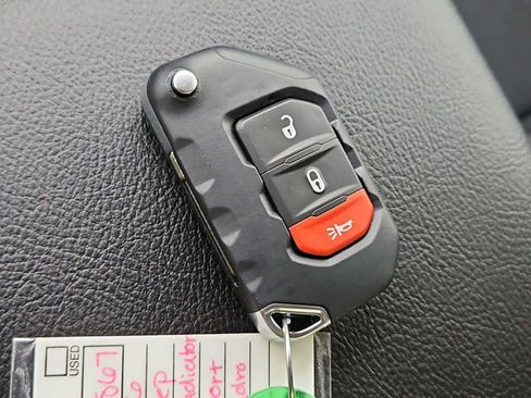 New 2026 Jeep Gladiator Sport image 32