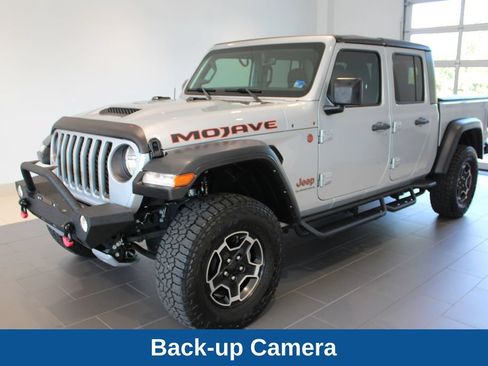 Used 2023 Jeep Gladiator Mojave w/ Cold Weather Group AWD/4WD image 13