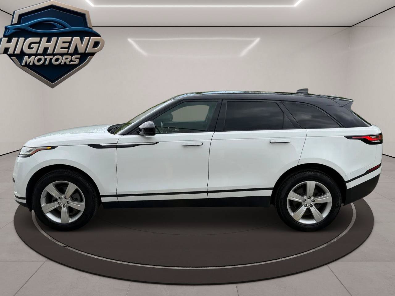 Used 2018 Land Rover Range Rover Velar S AWD/4WD image 3