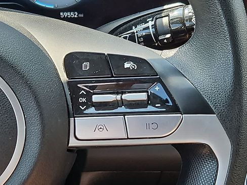 Used 2024 Hyundai Elantra SEL FWD image 22
