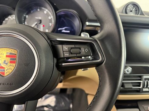 Certified 2023 Porsche Macan image 30