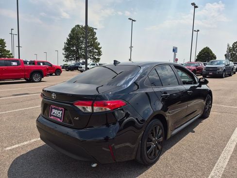 Used 2024 Toyota Corolla LE FWD image 5