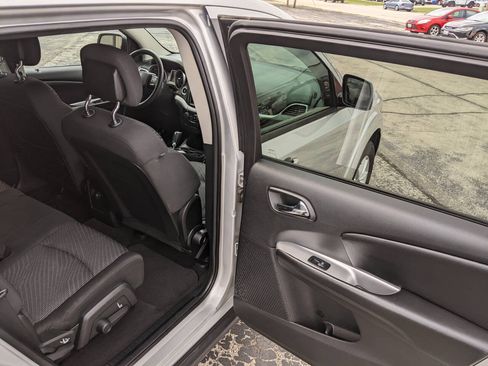 Used 2014 Dodge Journey SXT w/ Flexible Seating Group AWD/4WD image 16