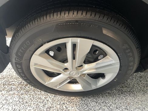 Used 2024 Nissan Kicks S FWD image 5