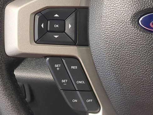 Used 2015 Ford F150 Lariat w/ Equipment Group 502A Luxury AWD/4WD image 30