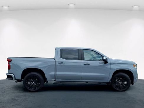 Used 2024 Chevrolet Silverado 1500 LT w/ Leather Package RWD image 7