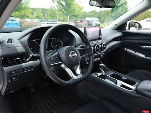 Used 2024 Nissan Sentra SV FWD image 23