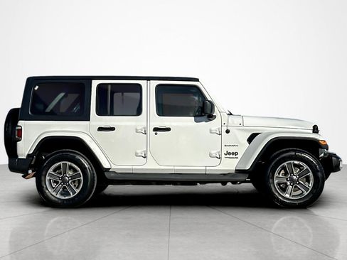 Used 2020 Jeep Wrangler Unlimited Sahara image 6