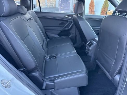 Used 2021 Volkswagen Tiguan SE R-Line w/ 3rd Row Seat Package image 24