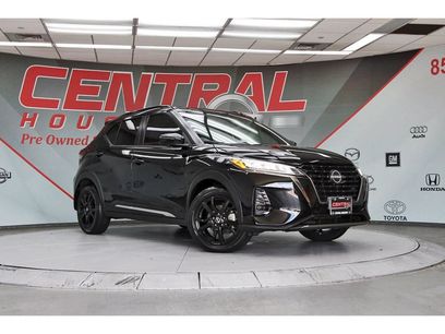 Used 2023 Nissan Kicks SR