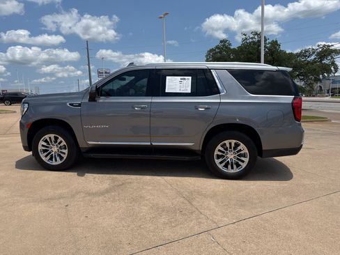 Used 2021 GMC Yukon SLT w/ SLT Luxury Plus Package RWD image 4