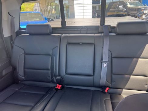 Used 2016 GMC Sierra 1500 SLT w/ SLT Preferred Package AWD/4WD image 4