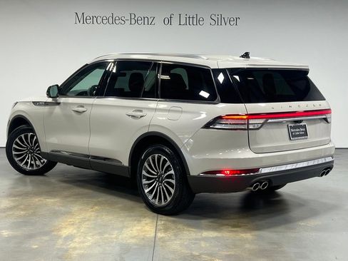 Used 2022 Lincoln Aviator Reserve w/ Elements Package Plus image 3