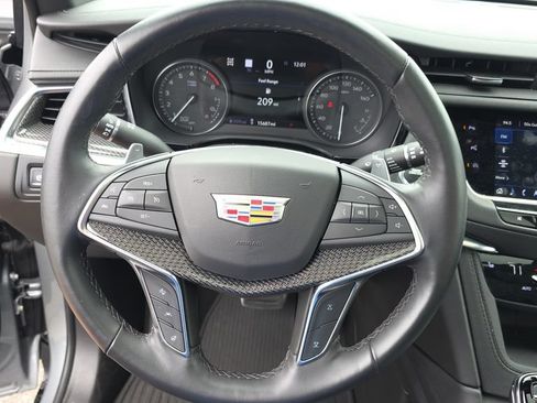 Used 2023 Cadillac XT5 Sportv w/ Technology Package AWD/4WD image 15