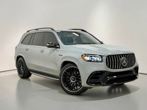 Used 2025 Mercedes-Benz GLS 63 AMG 4MATIC image 4