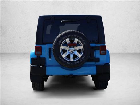 Used 2017 Jeep Wrangler Unlimited Sahara w/ Connectivity Group AWD/4WD image 7