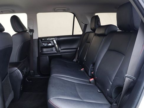 Used 2019 Toyota 4Runner TRD Off-Road Premium AWD/4WD image 19