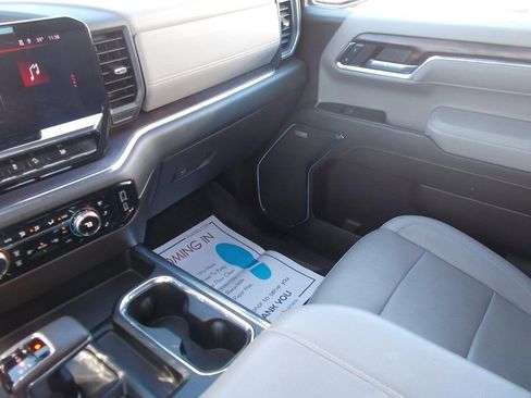 Used 2023 GMC Sierra 1500 SLT w/ SLT Premium Plus Package image 19