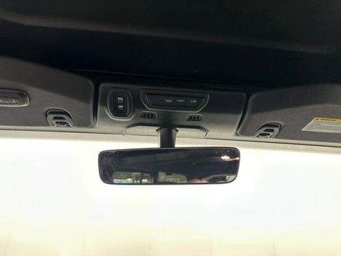 Used 2022 Jeep Wrangler Unlimited Sahara w/ Cold Weather Group image 24