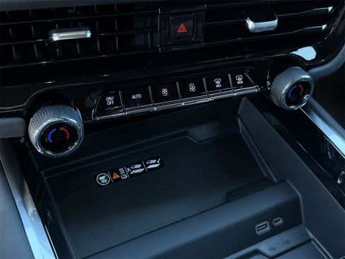 New 2026 Chevrolet Tahoe Premier image 17