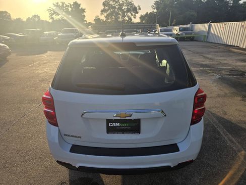 Used 2017 Chevrolet Equinox LS AWD/4WD image 12