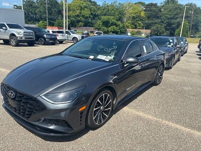 Used 2021 Hyundai Sonata Limited w/ Preferred Accessory Package