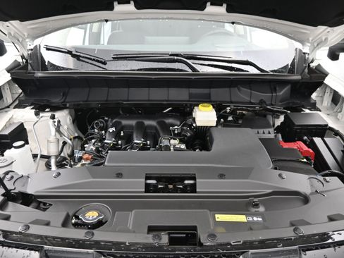 New 2026 Nissan Pathfinder Platinum FWD image 23